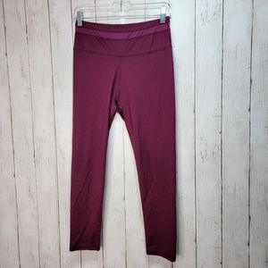 Fabletics Women's Berry Colored Cropped High Waisted Leggings Size Medium. Mesh